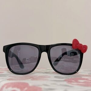 Hello Kitty Sunglasses